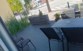 Jolie maison Sauna, Balneo lumino thérapie et Terrasse